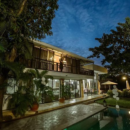 Samathi Lake Resort Phnompen Kültér fotó