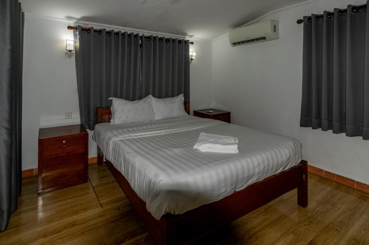 Samathi Lake Resort Phnompen Kültér fotó