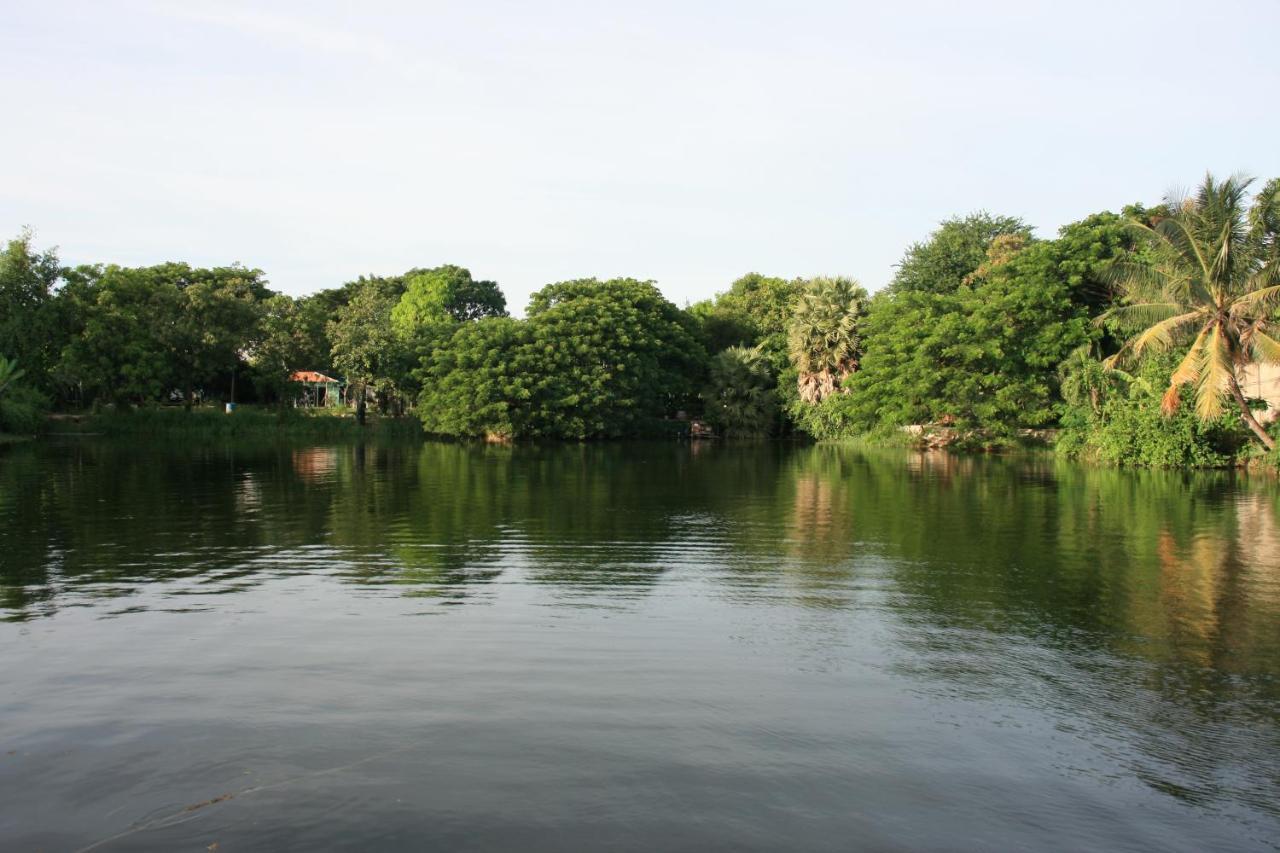 Samathi Lake Resort Phnompen Kültér fotó